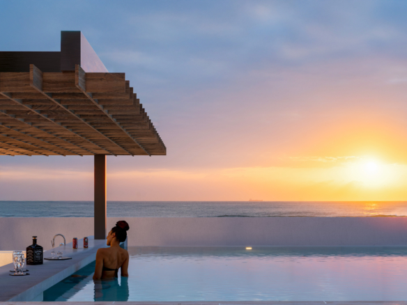 Pool Bar